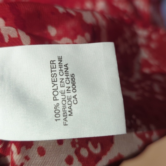 Red & White Sleeveless Blouse - Picture 6 of 7